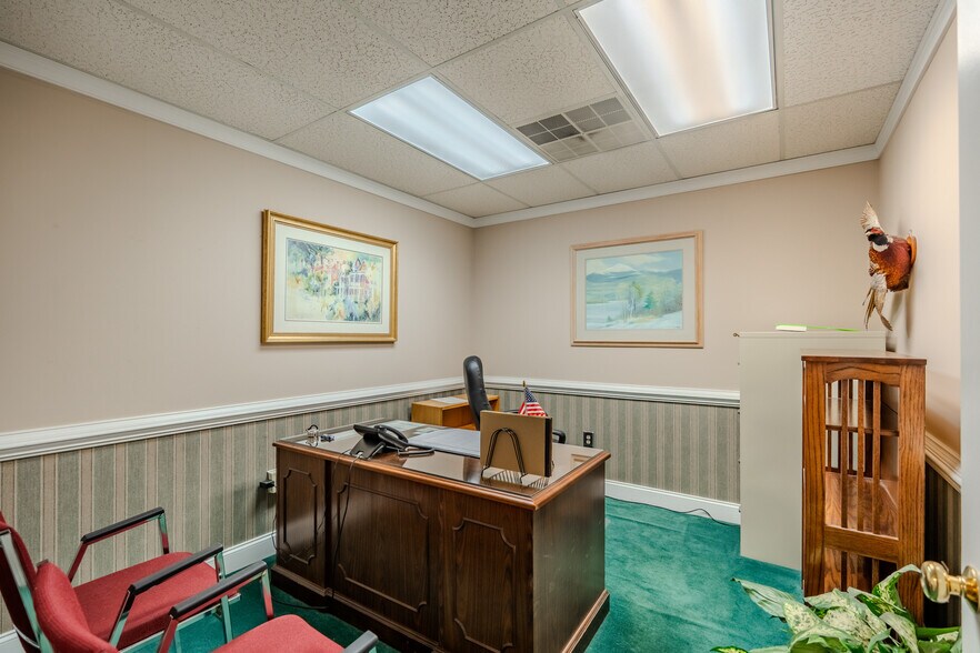 More Photos Of 215 N Pleasantburg Dr, Greenville Office For Sale