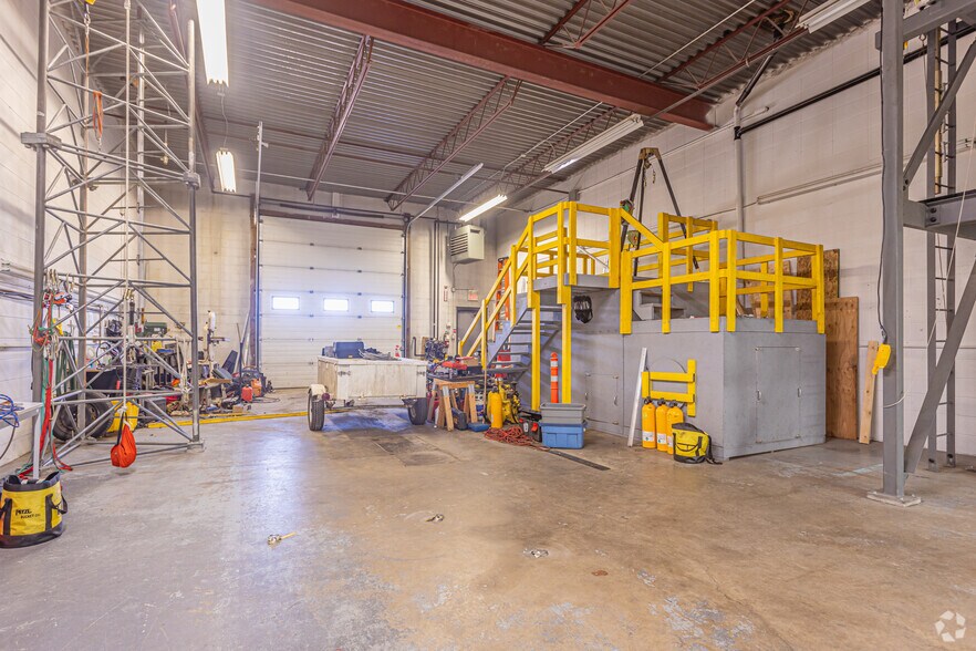 More Photos Of , Edmonton Unknown For Sale