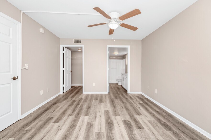 More Photos Of 5194 16th Pl SW, Naples Apartments For Sale