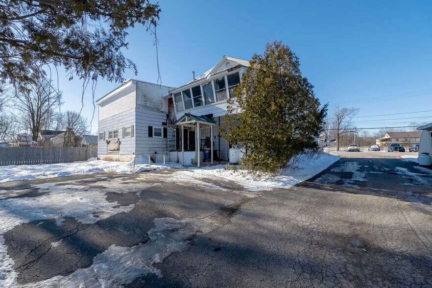 More Photos Of 5346 Canal St, Durhamville Storefront Retail Residential For Sale