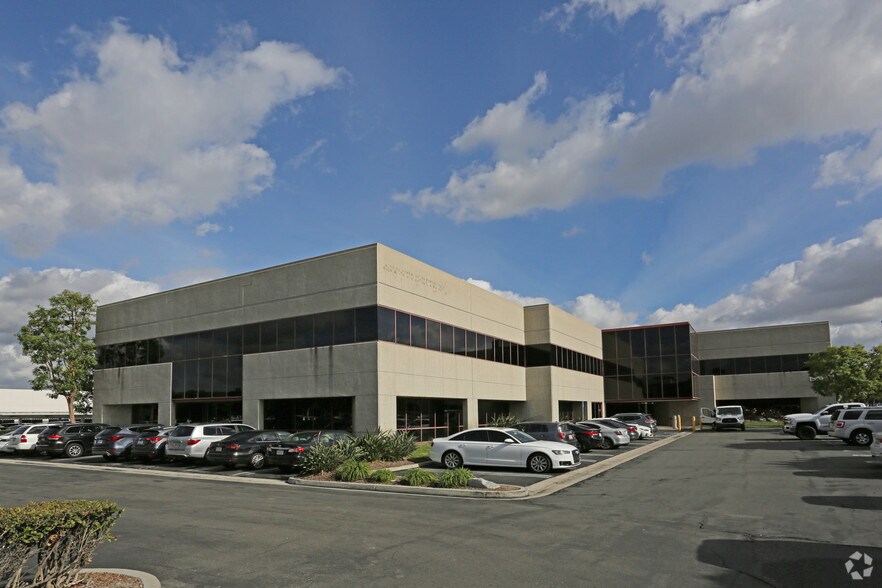 More Photos Of 1501 E Orangethorpe Ave, Fullerton Unknown For Lease