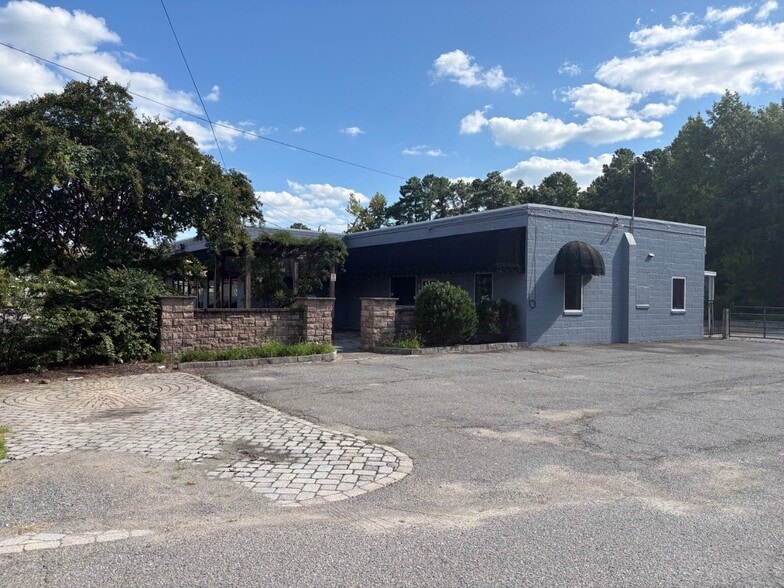 More Photos Of 8824 Old Mountain Rd, Glen Allen Freestanding For Lease