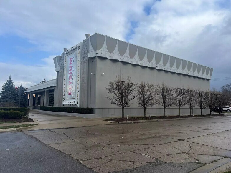 More Photos Of 20771 W 8 Mile Rd, Detroit General Retail For Sale