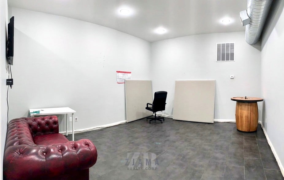 More Photos Of 198 Utica, Brooklyn Apartments For Lease