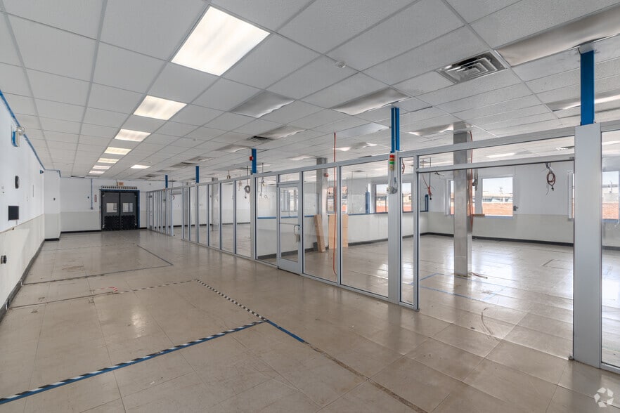 More Photos Of 3775 Kensington Ave, Philadelphia Light Distribution For Sale