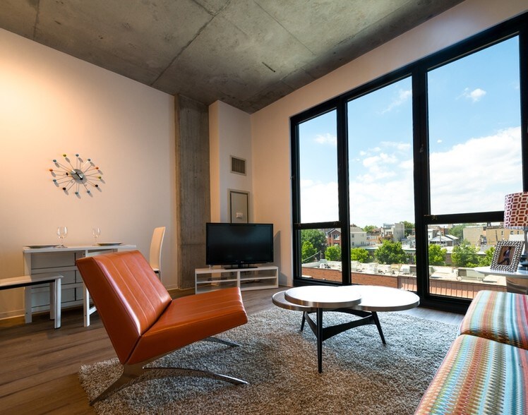 More Photos Of 1611 W Division St, Chicago Apartments For Lease