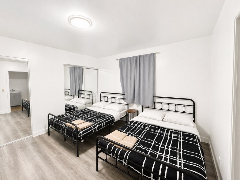More Photos Of 210 S Raitt St, Santa Ana Dormitory For Sale