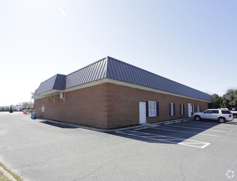 More Photos Of 1617 W Roosevelt Blvd, Monroe Office For Sale