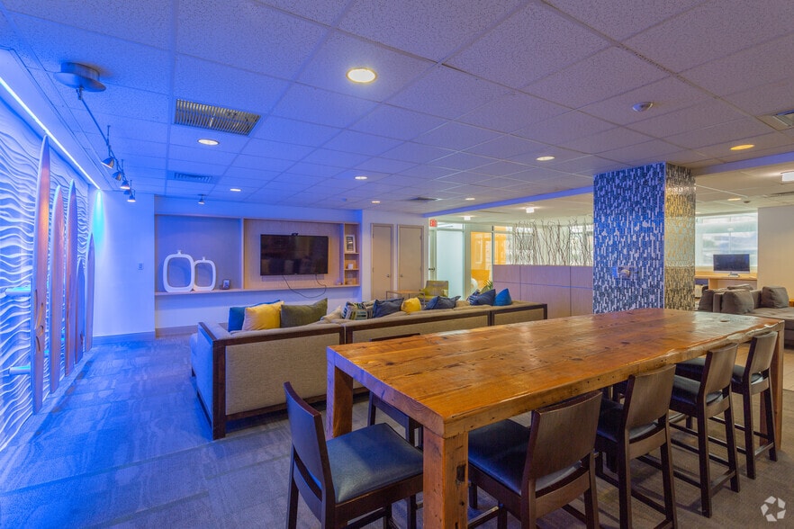 More Photos Of 205 34th St, Virginia Beach Apartments For Lease