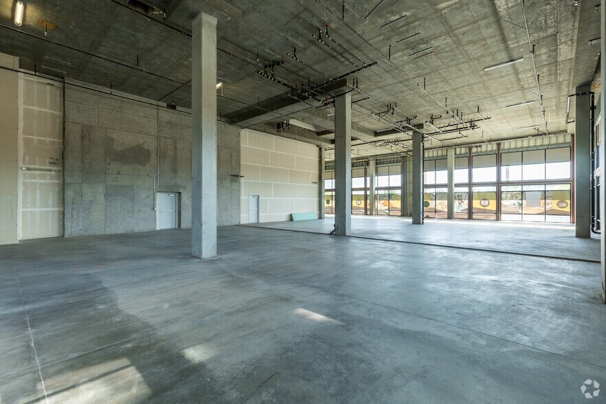 More Photos Of 808 W San Carlos St, San Jose Apartments For Lease