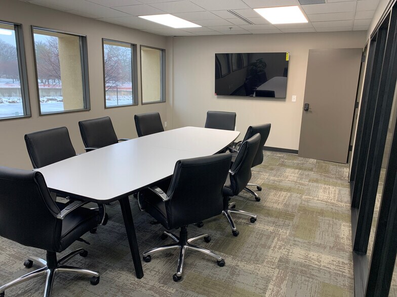 More Photos Of 300 3rd Ave SE, Rochester Medical For Sale