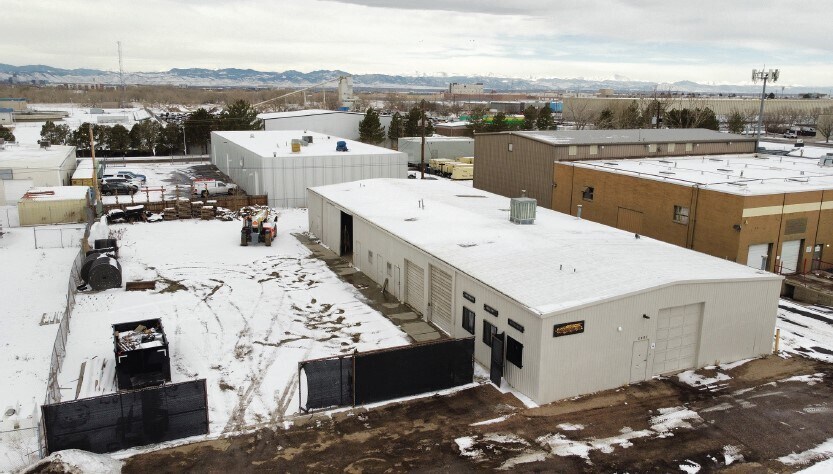 More Photos Of 3203-3223 Oakland St, Aurora Warehouse For Sale