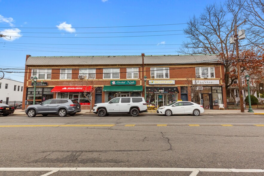 Primary Photo Of 277-287 Hempstead Ave, Malverne Storefront Retail Residential For Sale