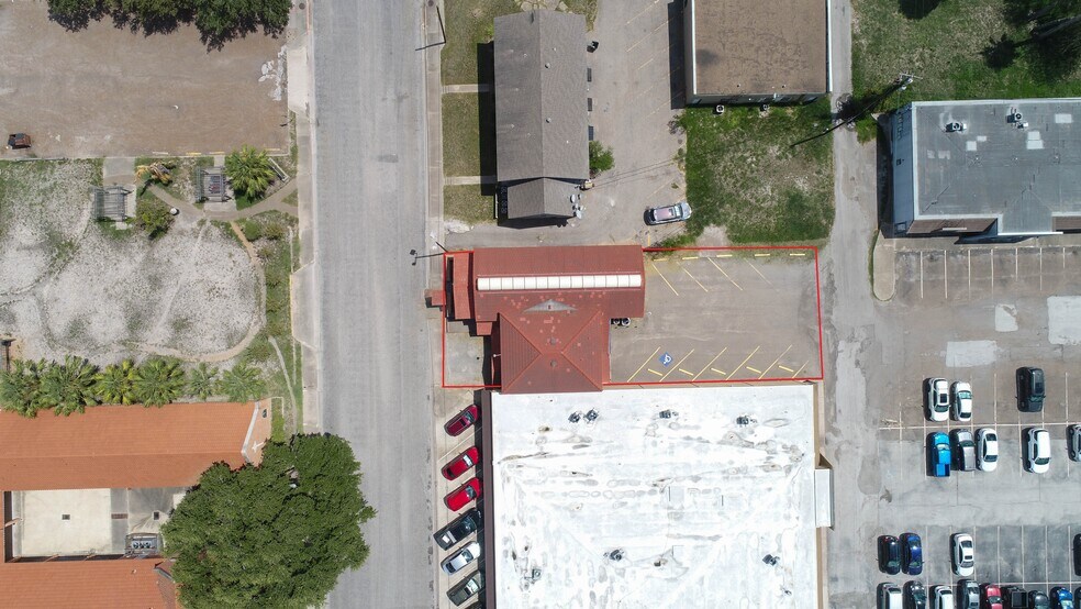 More Photos Of 312 E 2nd St, Alice Healthcare For Sale