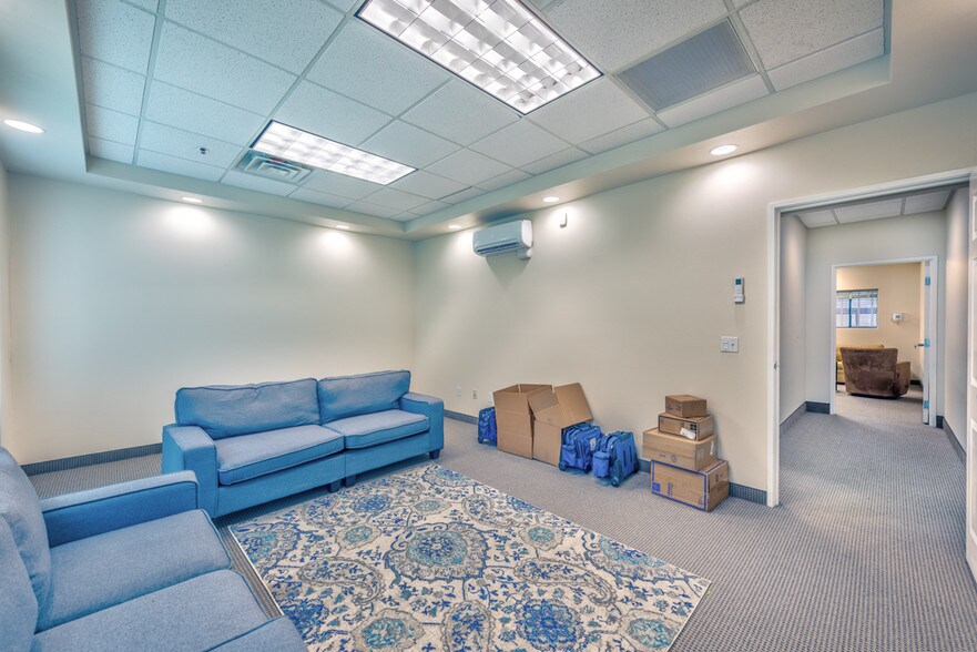 More Photos Of 4270 S Decatur Blvd, Las Vegas Medical For Lease