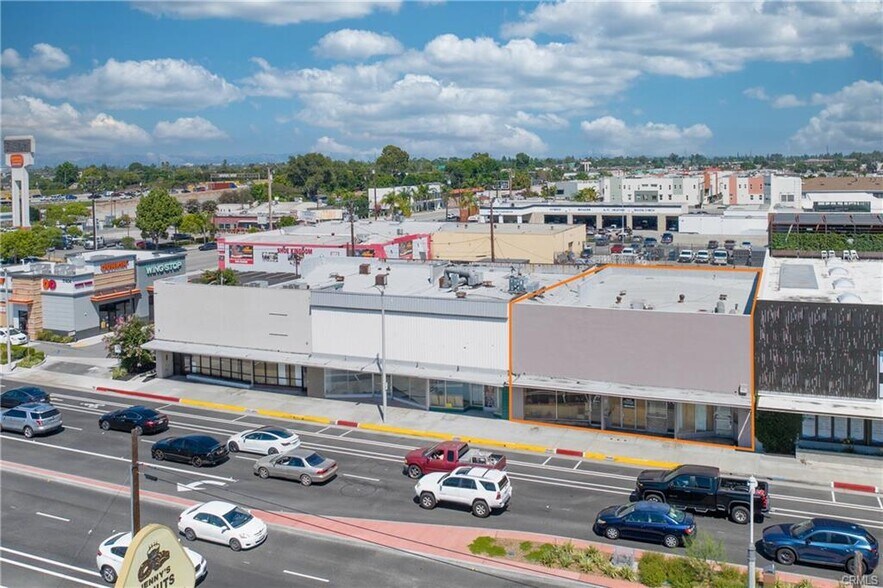 More Photos Of 17428 Bellflower Blvd, Bellflower Storefront For Lease