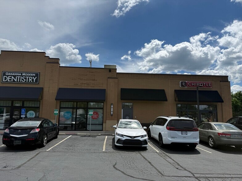 More Photos Of 73-91 N Hamilton Rd, Gahanna Storefront For Sale