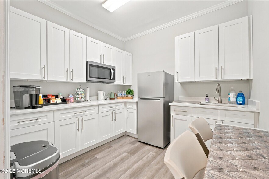 More Photos Of 913 Sewall Ave, Asbury Park Office For Sale