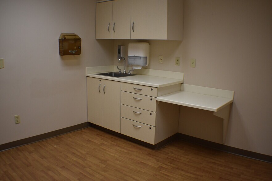 More Photos Of 2400 Wayne Memorial Dr, Goldsboro Medical For Lease