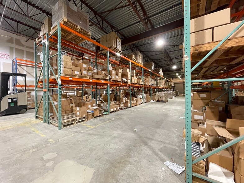 More Photos Of 5901 NE Waldo Rd, Gainesville Warehouse For Lease