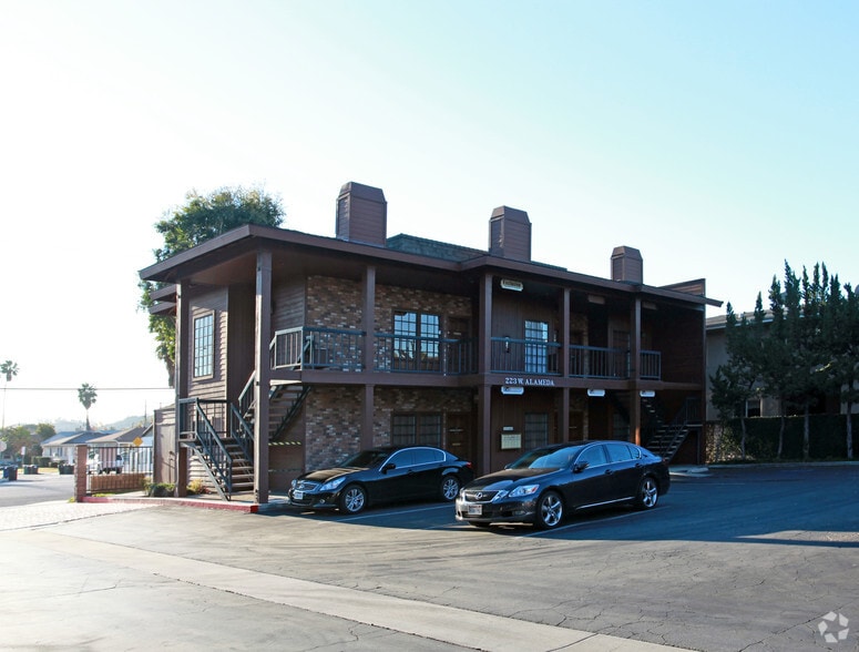 More Photos Of 223 W Alameda Ave, Burbank Office For Lease
