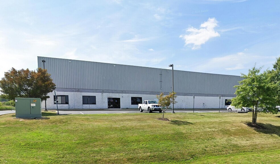 More Photos Of 311 Carroll Dr, New Castle Warehouse For Lease