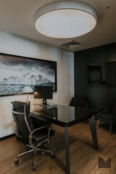 More Photos Of 1278-1296 Sandhill Rd, Orem Office For Sale