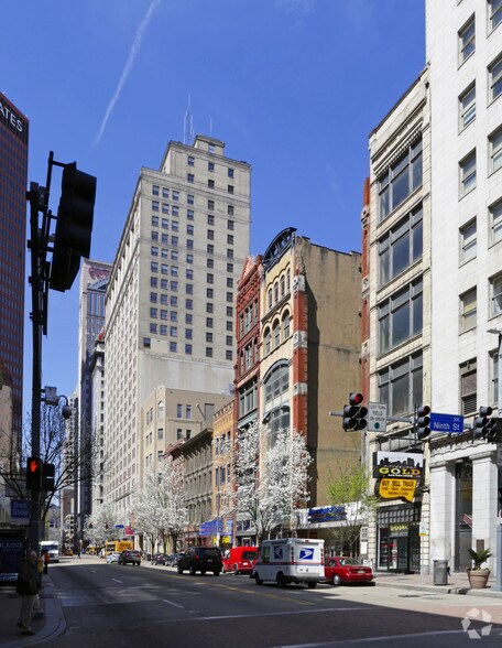 More Photos Of 819 Liberty Ave, Pittsburgh Office For Sale