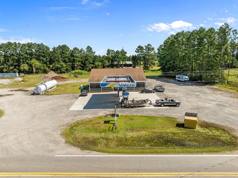 More Photos Of 39365 US Highway 264 E, Belhaven General Retail For Sale