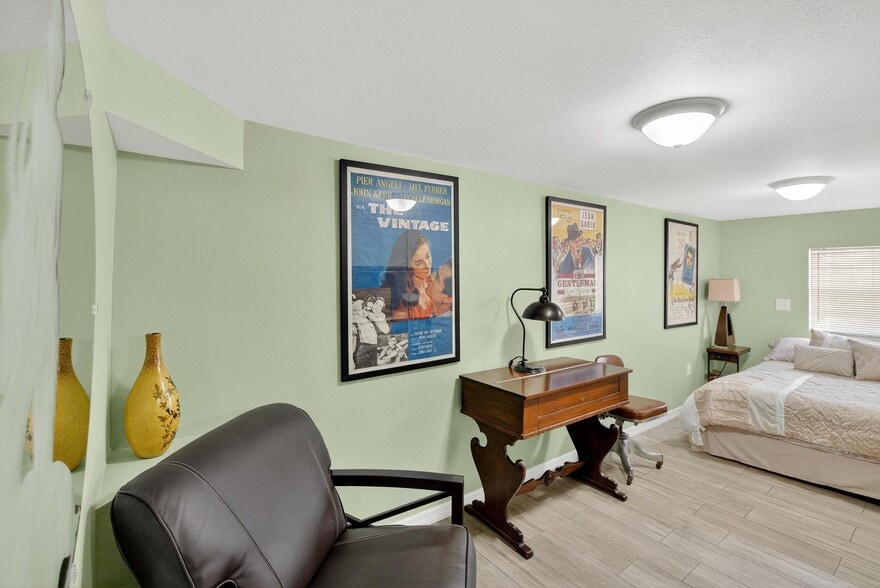 More Photos Of 805 N Wheeler St, Plant City Hospitality For Sale