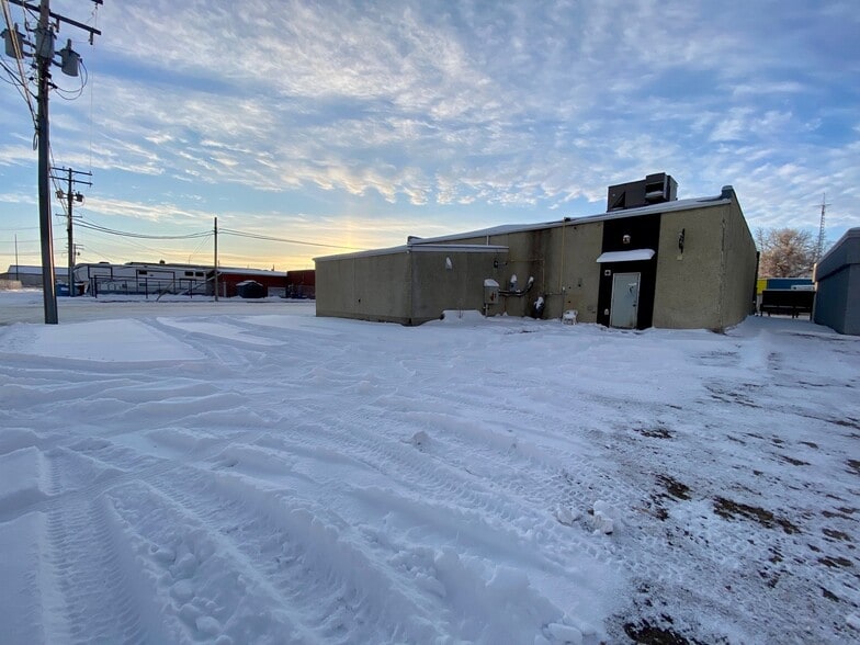 More Photos Of 201 Main Street, Maidstone Freestanding For Sale