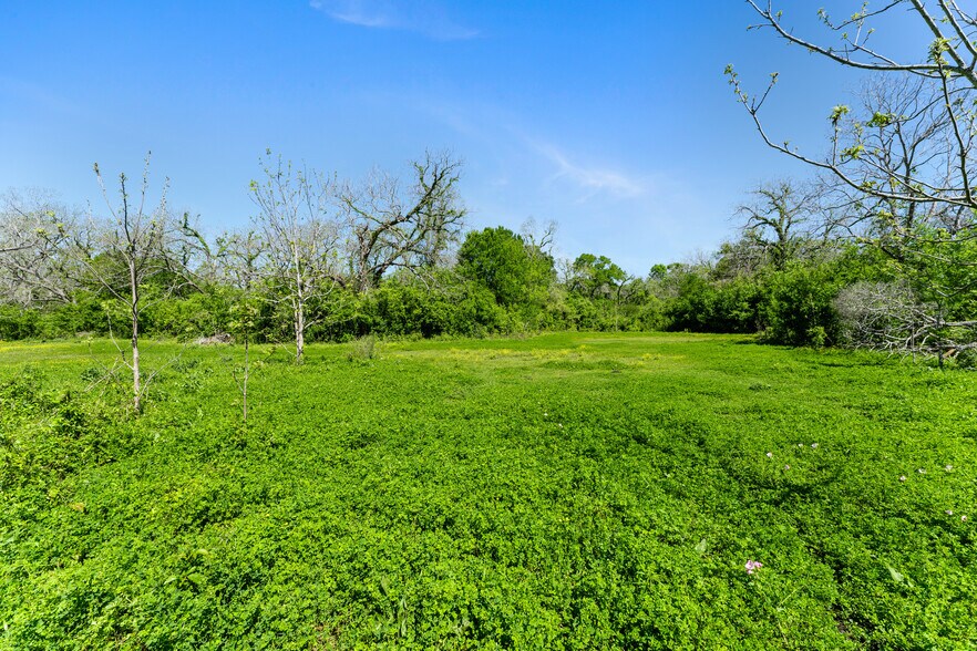 More Photos Of 0 FM 1161, Hungerford Land For Sale