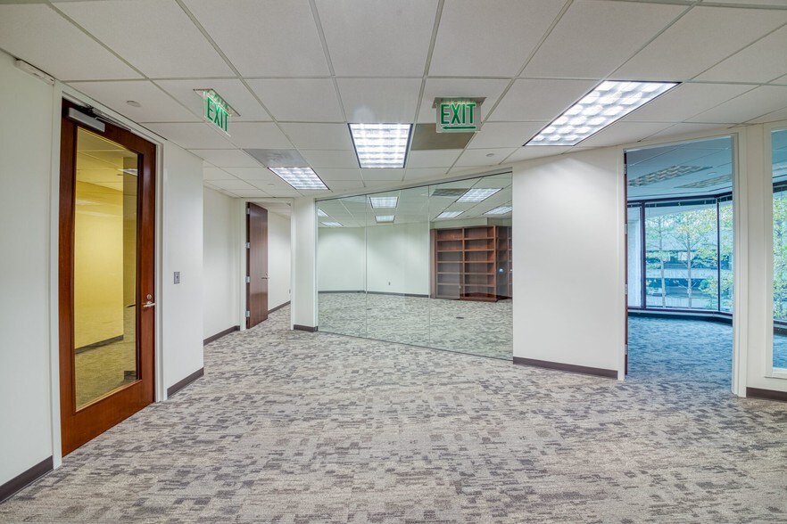 More Photos Of 2970 Clairmont Rd NE, Atlanta Medical For Lease