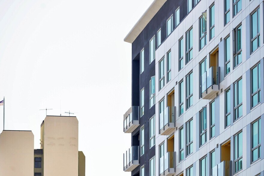 More Photos Of 1889 Harrison St, Oakland Apartments For Lease