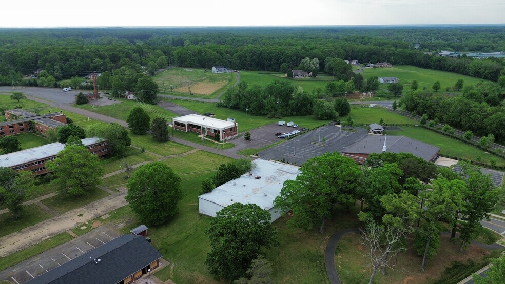More Photos Of 4260 Sigler Rd, Warrenton Light Manufacturing For Sale
