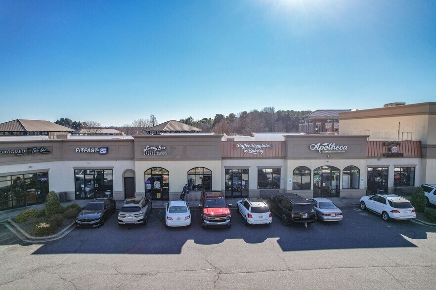More Photos Of 19905 W Catawba Ave, Cornelius General Retail For Lease