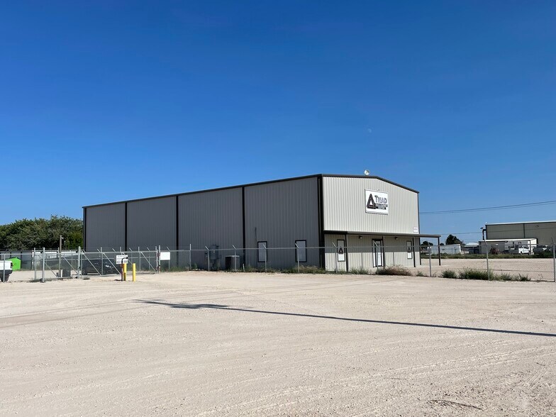 More Photos Of 6421 S FM 1788, Midland Warehouse For Lease
