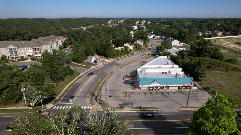 More Photos Of 21 S Main St, Barnegat Storefront For Lease