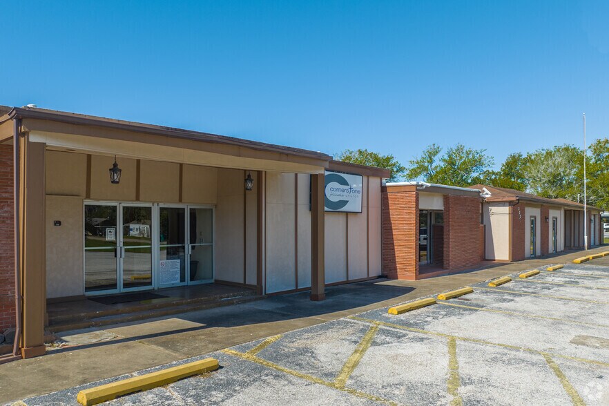 More Photos Of 322 Laurel St, La Marque Freestanding For Sale