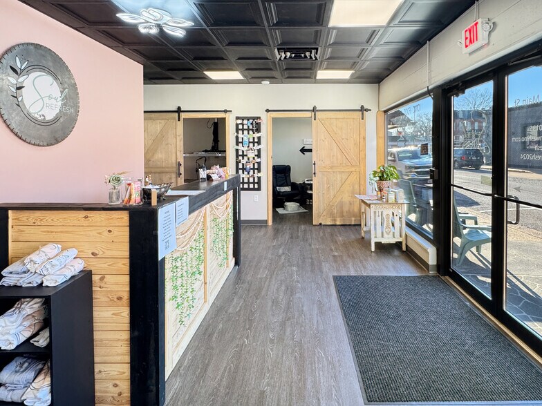 More Photos Of 10 Lafayette St, Washington Storefront Retail Office For Sale