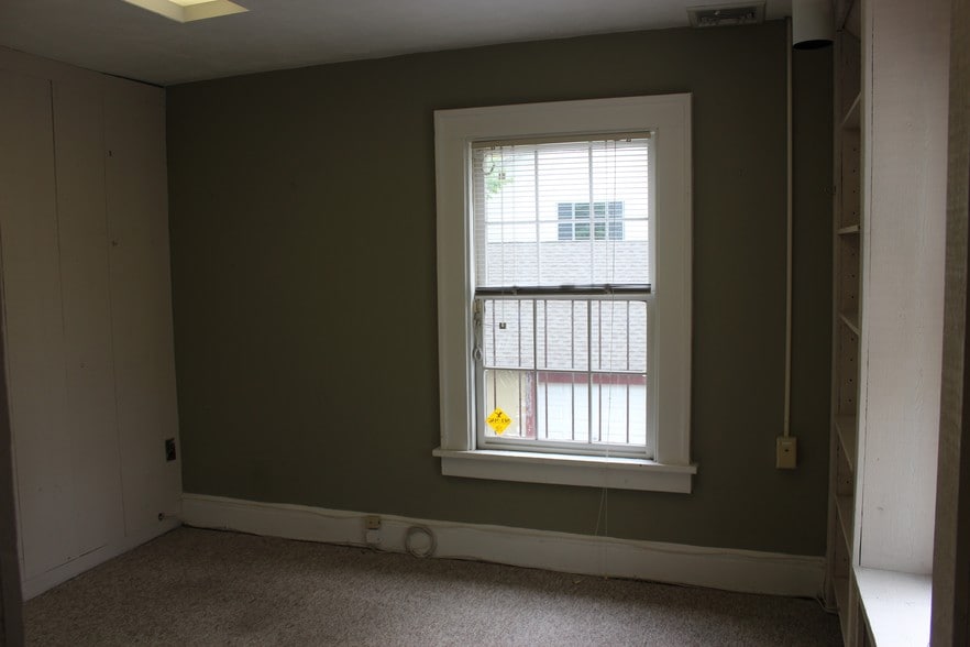 More Photos Of 239 Lexington Ave, Mount Kisco Loft Creative Space For Sale