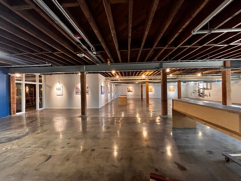 More Photos Of 319 SW 5th St, Des Moines Loft Creative Space For Lease