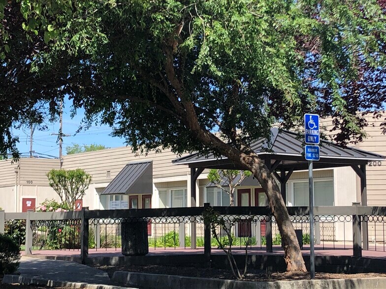 More Photos Of 8300 Fair Oaks Blvd, Carmichael Office For Lease