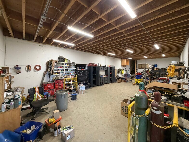 More Photos Of 609B Mccool Street, Crossfield, Crossfield Warehouse For Lease