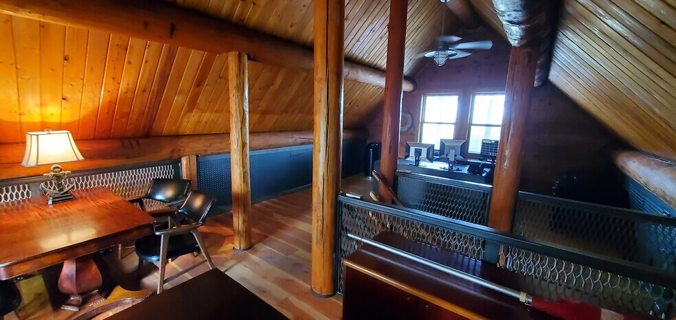 More Photos Of 4020 N Huetter Rd, Coeur d'Alene Flex For Lease