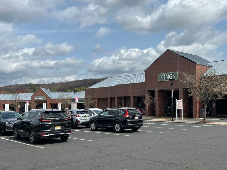 More Photos Of 400-470 US Highway 202/206 Dr, Bedminster Unknown For Lease