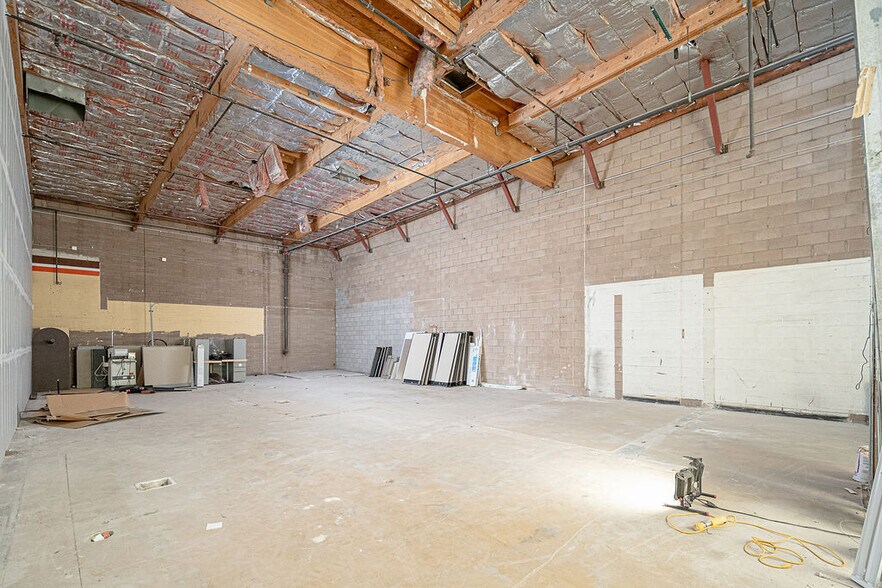 More Photos Of 4338 W Thomas Rd, Phoenix Storefront For Sale