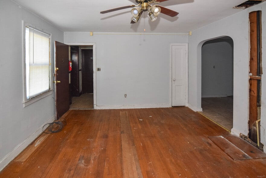 More Photos Of 2823 4th St NE, Washington Multifamily For Sale