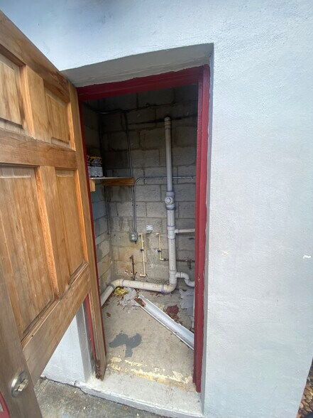 More Photos Of 3080 W Flagler St, Miami Medical For Sale