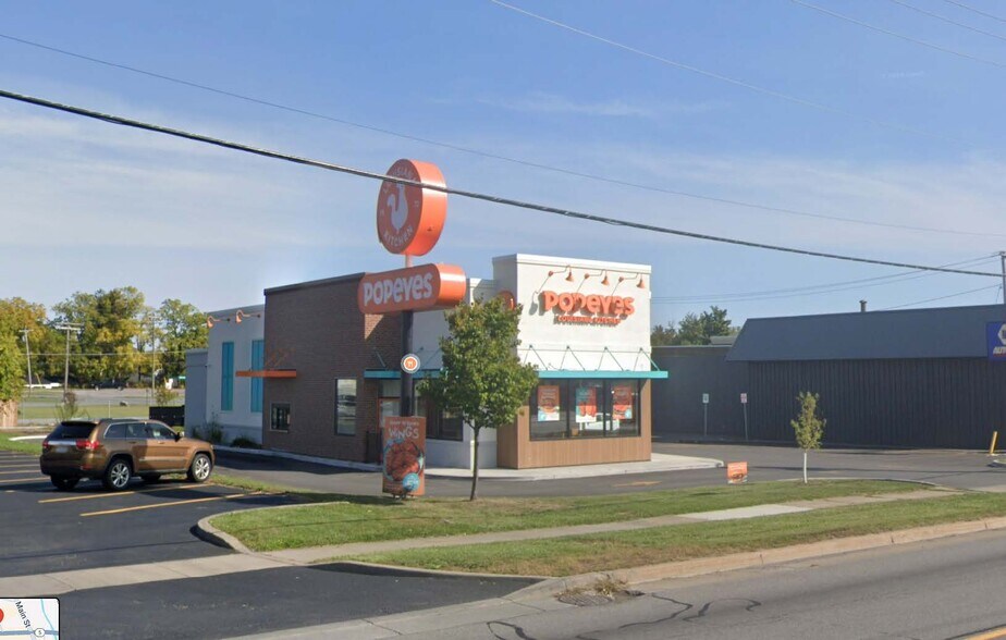 Primary Photo Of 204 Genesee St, Oneida Restaurant For Lease